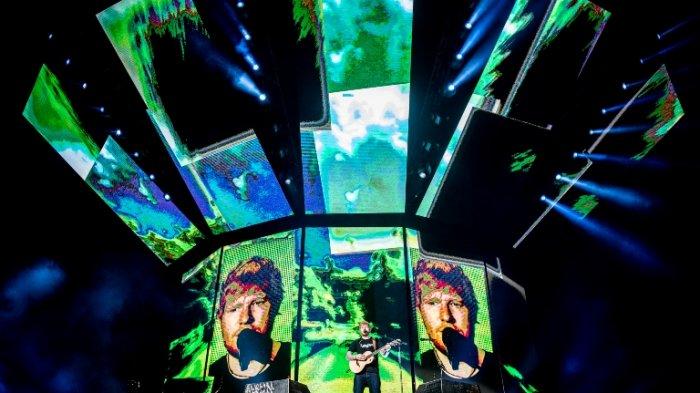 Tutup Konser Di Jakarta Ed Sheeran Pakai Jersey Timnas Indonesia Detak Co Buy tickets now for ed sheeran at jakarta on. tutup konser di jakarta ed sheeran pakai jersey timnas indonesia detak co