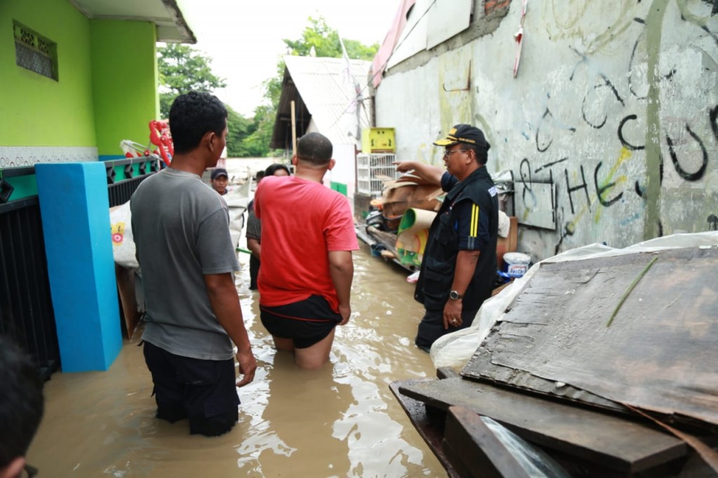 Kemensos Salurkan Bantuan Kebutuhan Dasar Warga Terdampak Banjir  detak.co