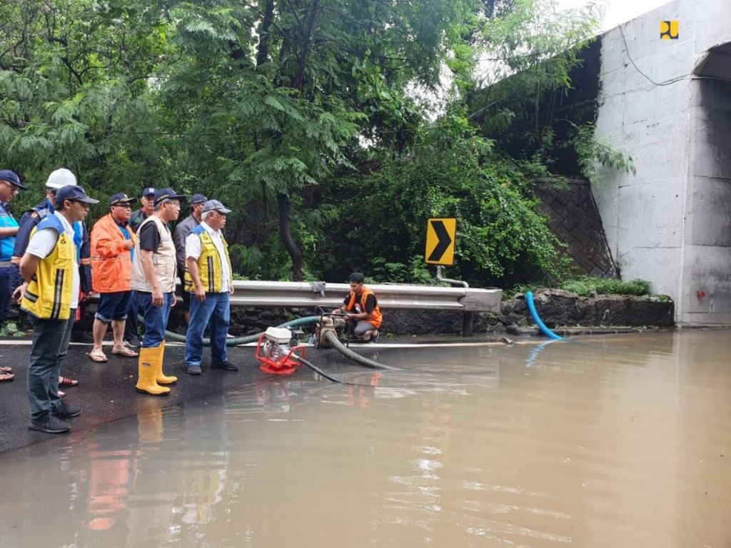 Menteri Basuki Siapkan Langkah Penanganan Banjir di Jakarta dan