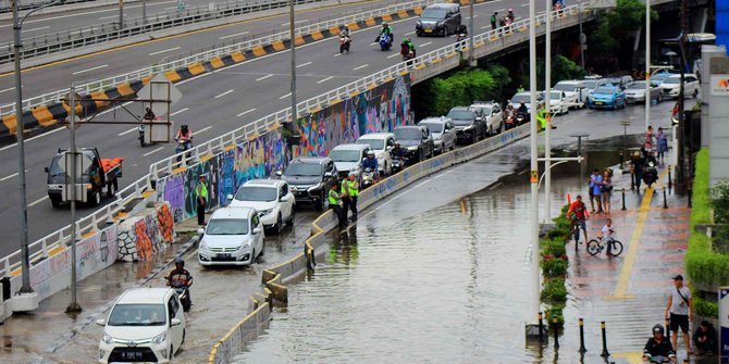 Jakarta Banjir, Hari Ini Ganjil Genap Ditiadakan - detak.co