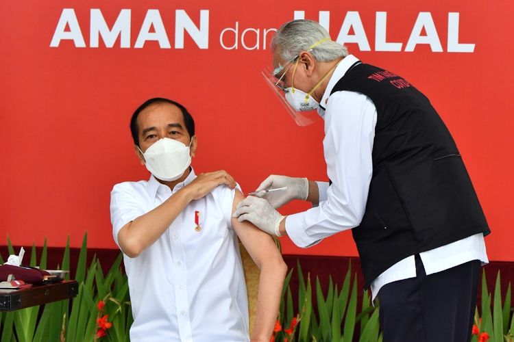 President Jokowi Scheduled to Inject Booster Vaccine in 2022