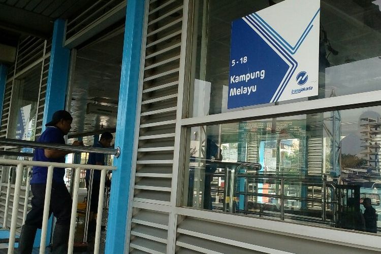 Revitalisasi, Halte Kampung Melayu Ditutup Sementara Besok