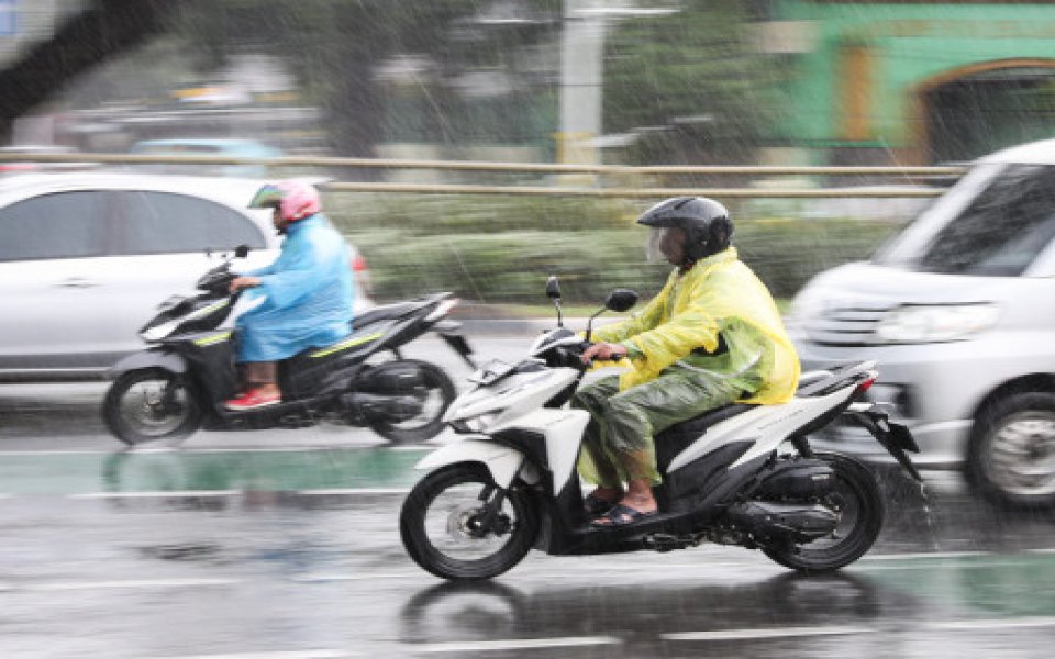 BMKG: Waspada Potensi Hujan Disertai Petir di Sebagian Jakarta