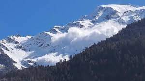 5 Orang Tewas akibat Salju Longsor di Alpen Prancis, 1 Masih Hilang