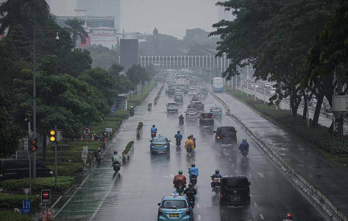 BMKG: Waspada Potensi Hujan Disertai Angin Kencang di Sebagian Jakarta