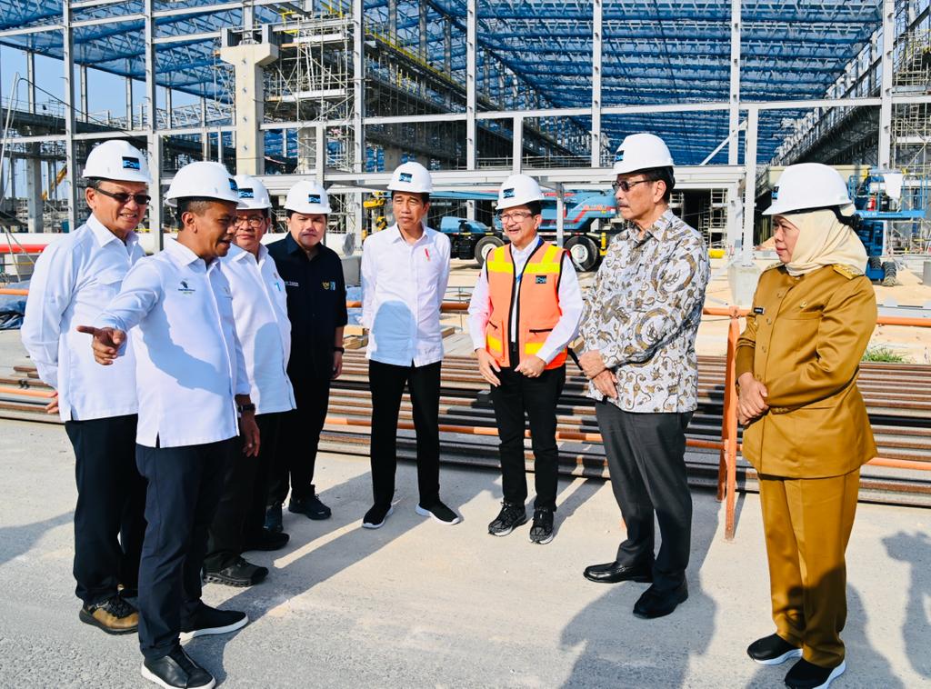 Presiden Jokowi Apresiasi Pembangunan Pabrik Foil Tembaga di Gresik