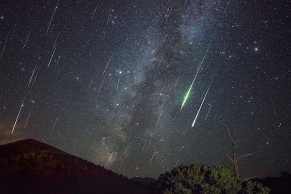 Puncak Hujan Meteor Terjadi 12-13 Agustus, Ini Waktu Terbaik Melihatnya