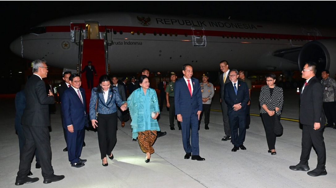 Presiden Jokowi dan Ibu Iriana Tiba di Tanah Air Usai Hadiri KTT G20 India