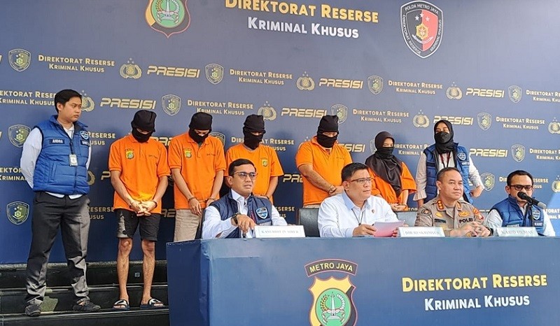 Polisi Bongkar Rumah Produksi Film Porno di Jaksel