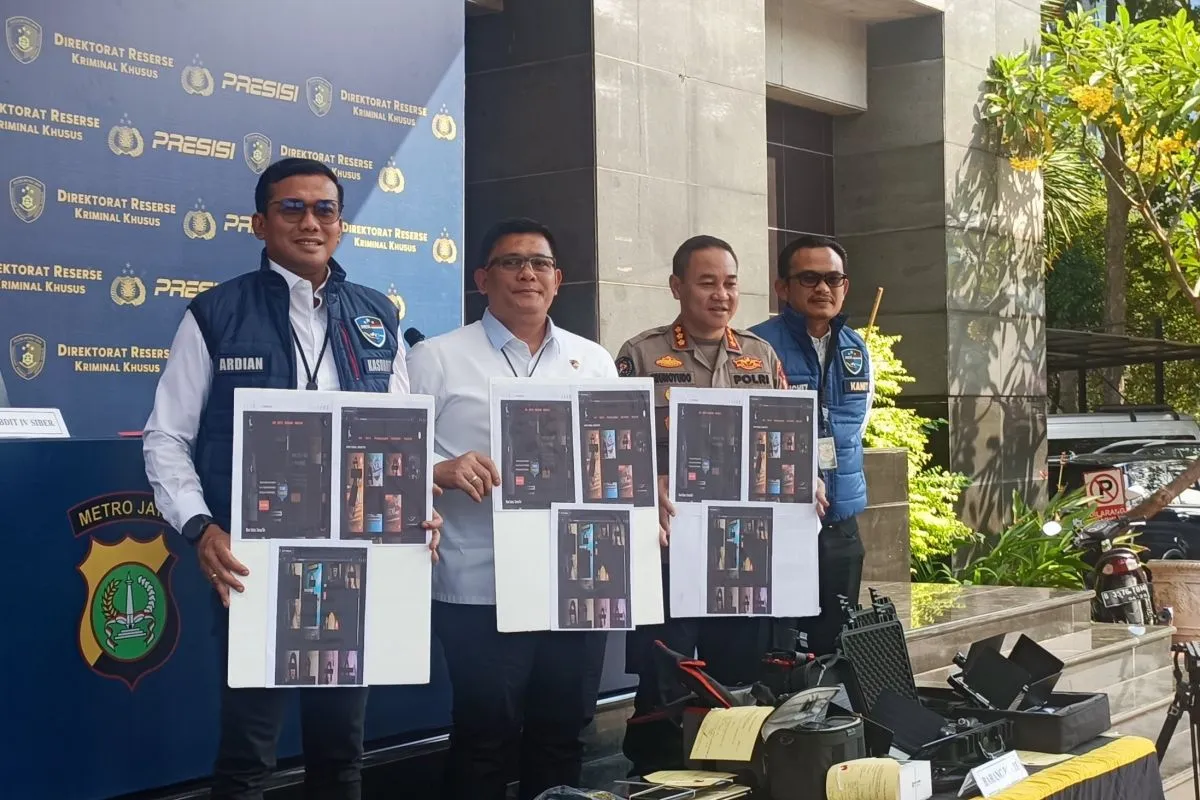 Polisi Pemeran Film Porno Di Jaksel Berpotensi Jadi Tersangka | Detak.co |  Nasional