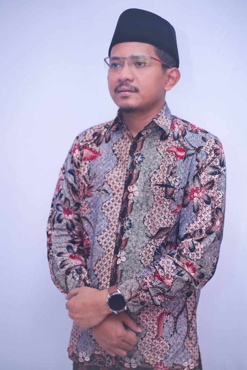 KH. Lora Nasih Pengasuh Ponpes Syaichona Cholil Bangkalan: Ada Bacawapres Lain dari Madura, Ulama dan Rakyat Madura Tetap Solid ke AMIN