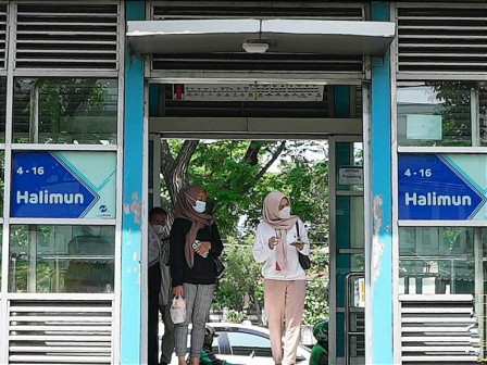 Revitalisasi Halte Transjakarta Halimun Dimulai