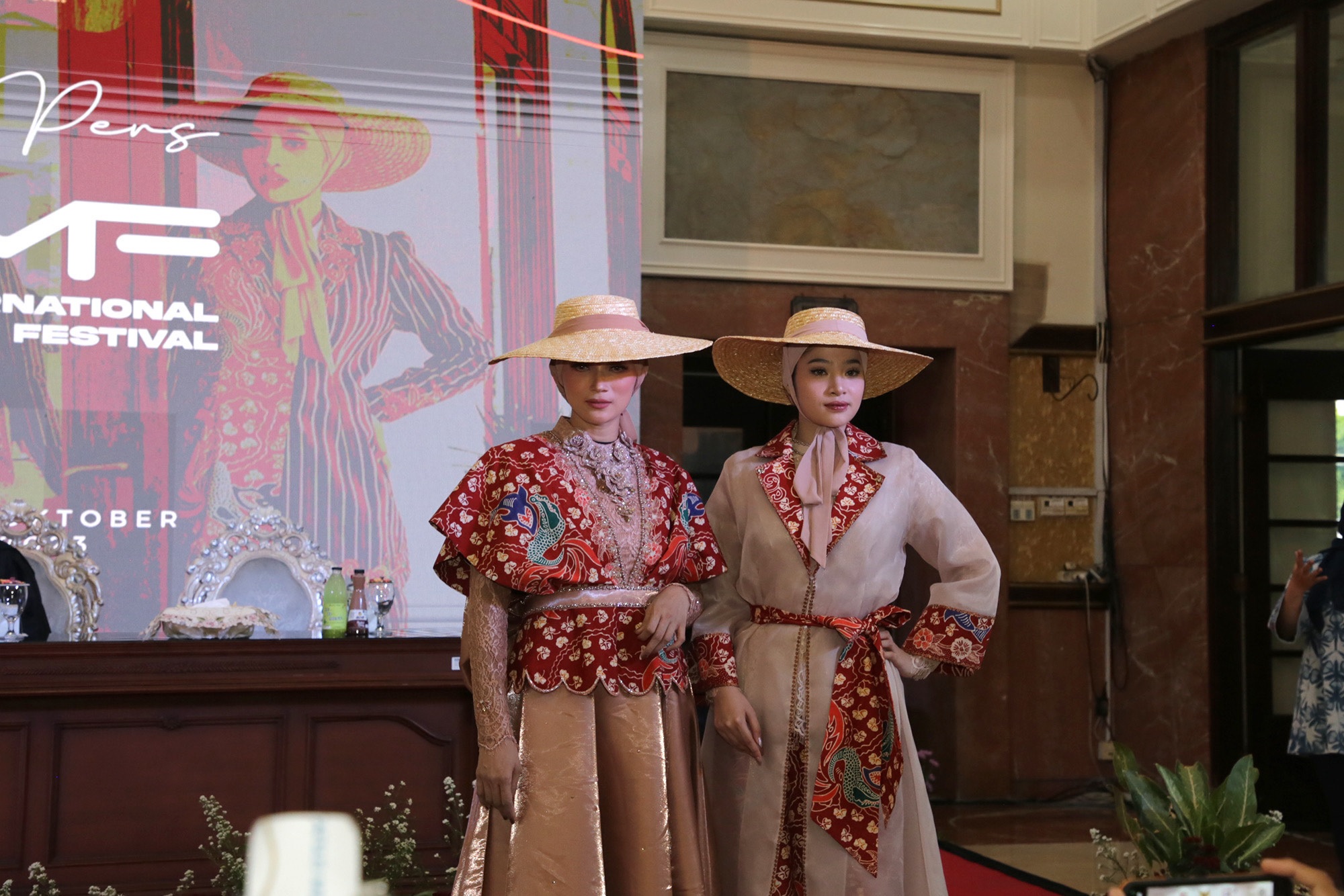 Enam Batik Surabaya Go Internasional, Ramaikan IN2MF 2023 di Jakarta