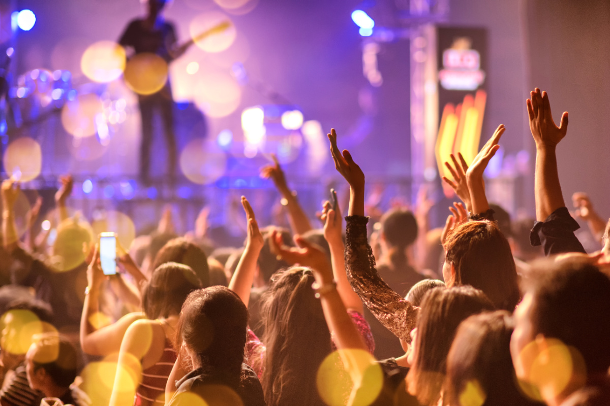 Ini Tips Menonton Konser agar Berjalan Lancar, Aman dan Nyaman