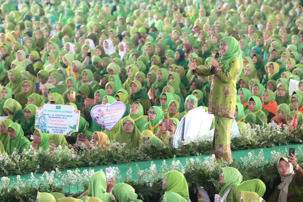 Menyatu Bersama 15 Ribu Muslimat NU, Khofifah Beberkan Capaian Prestasi Selama Pimpin Jatim