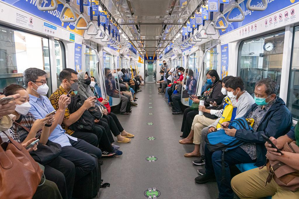 Malam Tahun Baru, MRT Jakarta Beroperasi Hingga Pukul 02.00 WIB