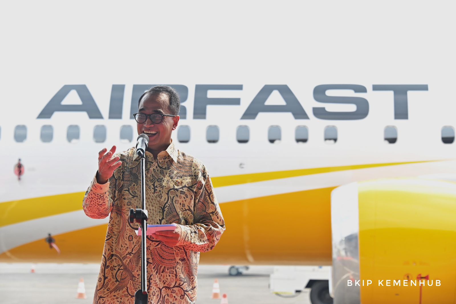 Hadiri Peluncuran Pesawat Airfast B737-8 Max, Menhub Tekankan Pentingnya Keselamatan Penerbangan