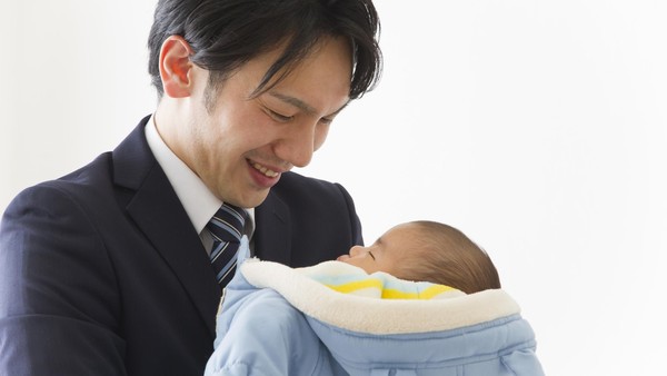 Pemerintah Jepang Bakal Wajibkan Cuti Kelahiran Anak Bagi Ayah
