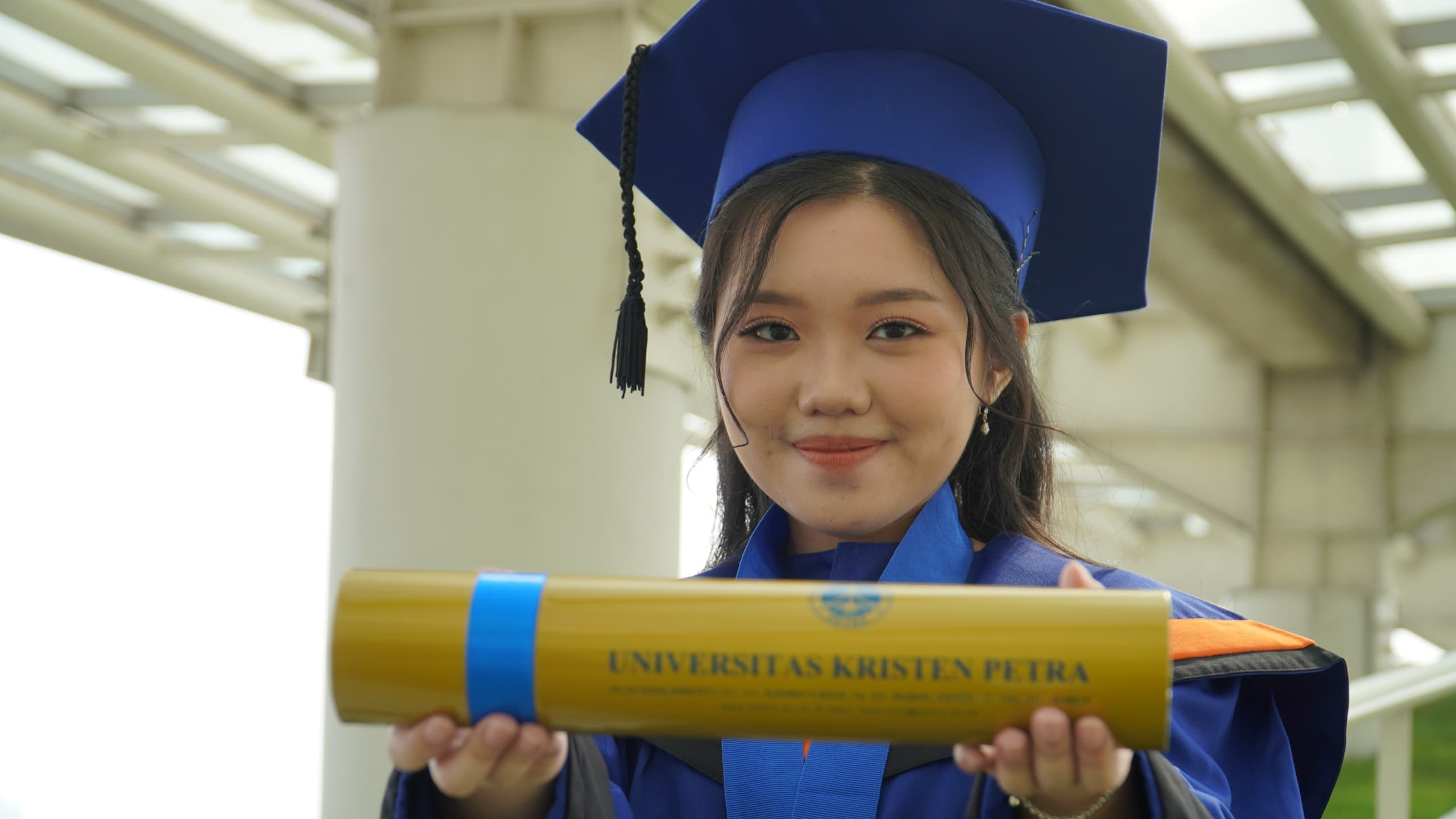 Gelar Wisuda ke-85, PCU Bangga Luluskan Para Calon Pemimpin Global: Amelia Syatriadi Full-stack Developer Perusahaan IT AS