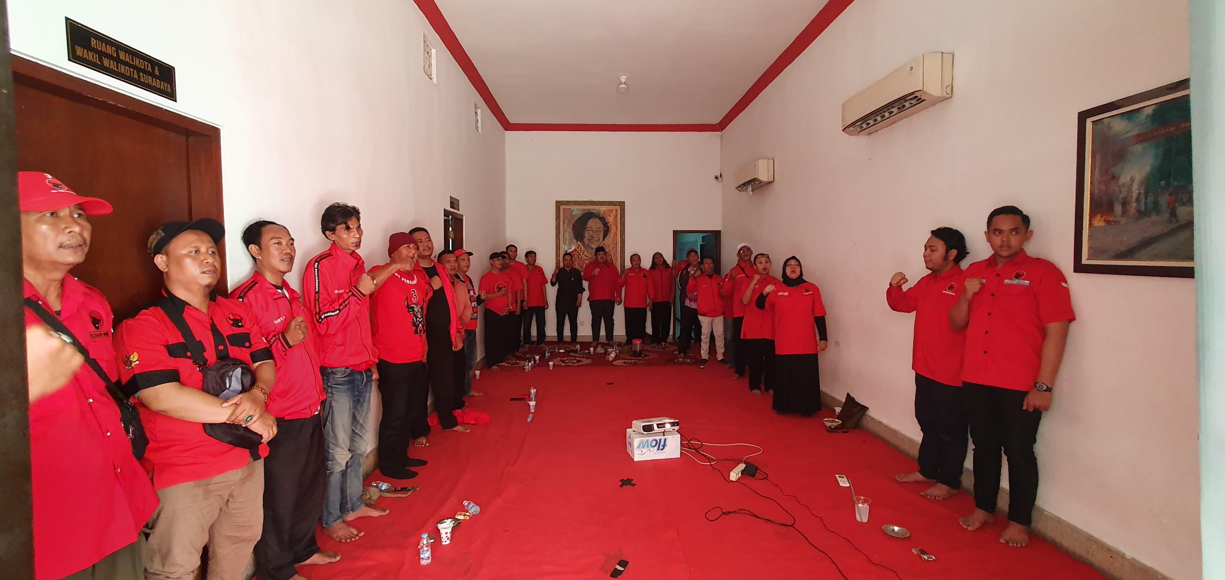 PDIP Surabaya Dengarkan Sambutan Megawati Soekarnoputri via Daring