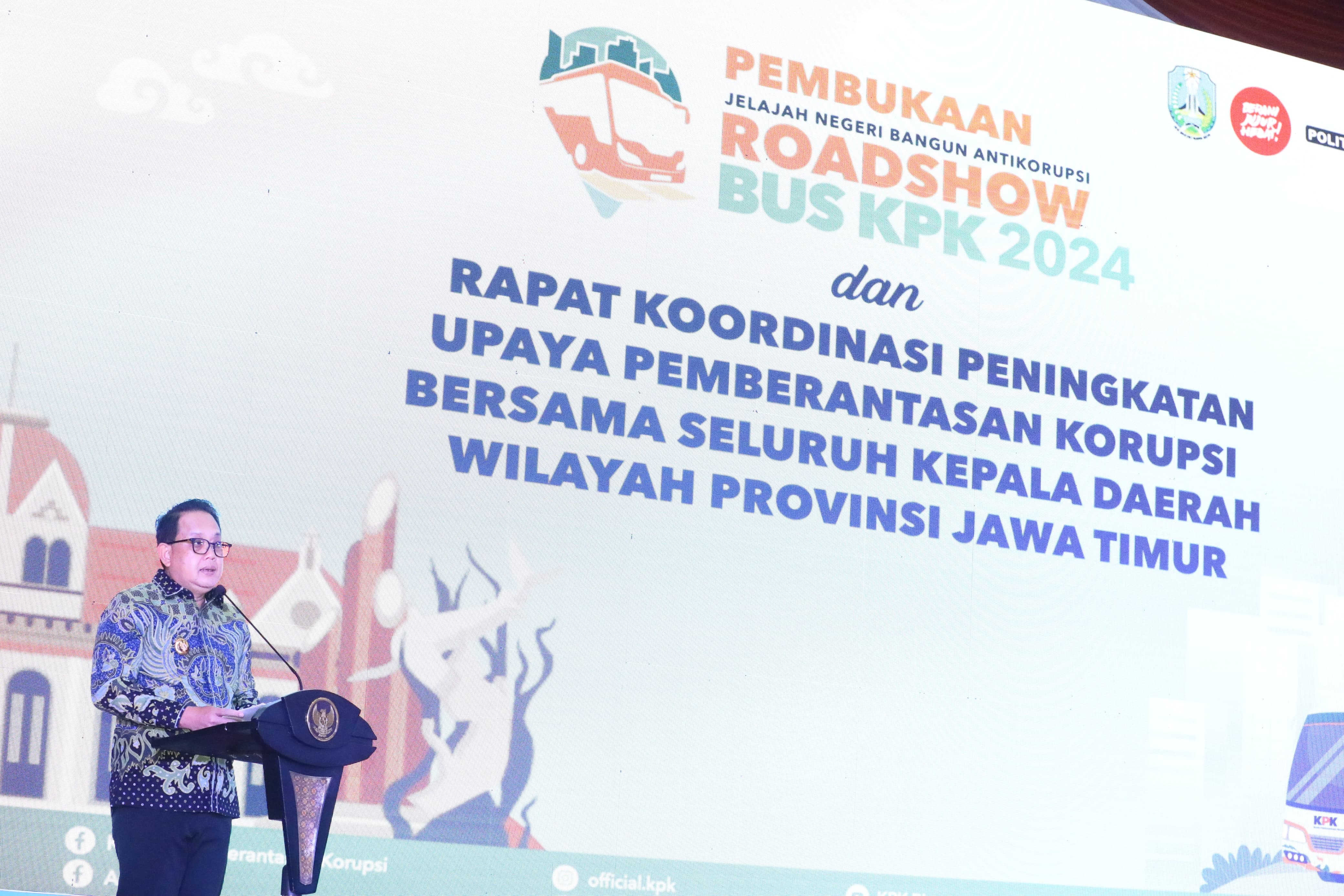 Dukung Roadshow Bus KPK 2024, Pj. Gubernur Jatim Sebut Upaya Preventif Sosialisasikan Pendidikan Antikorupsi Sejak Dini