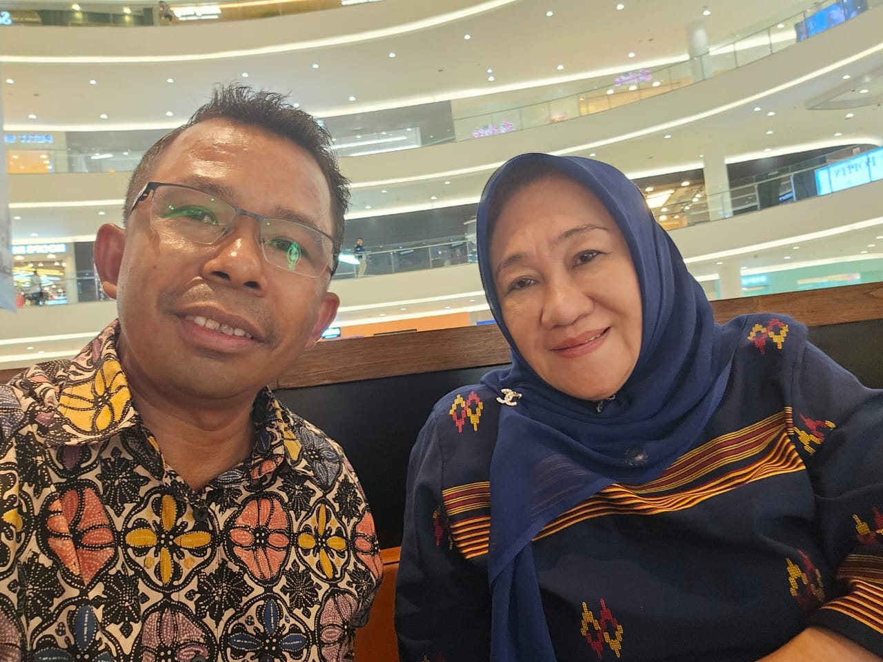 Tokoh Kepulauan Buton Tegaskan Sultra Butuh Tina Nur Alam untuk Perjuangkan Kesejahteraan