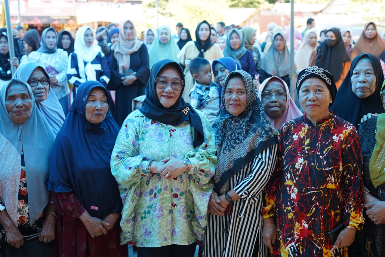 Pemilih Perempuan di Kota Kolaka Gaungkan Perempuan Pilih Cagub Perempuan