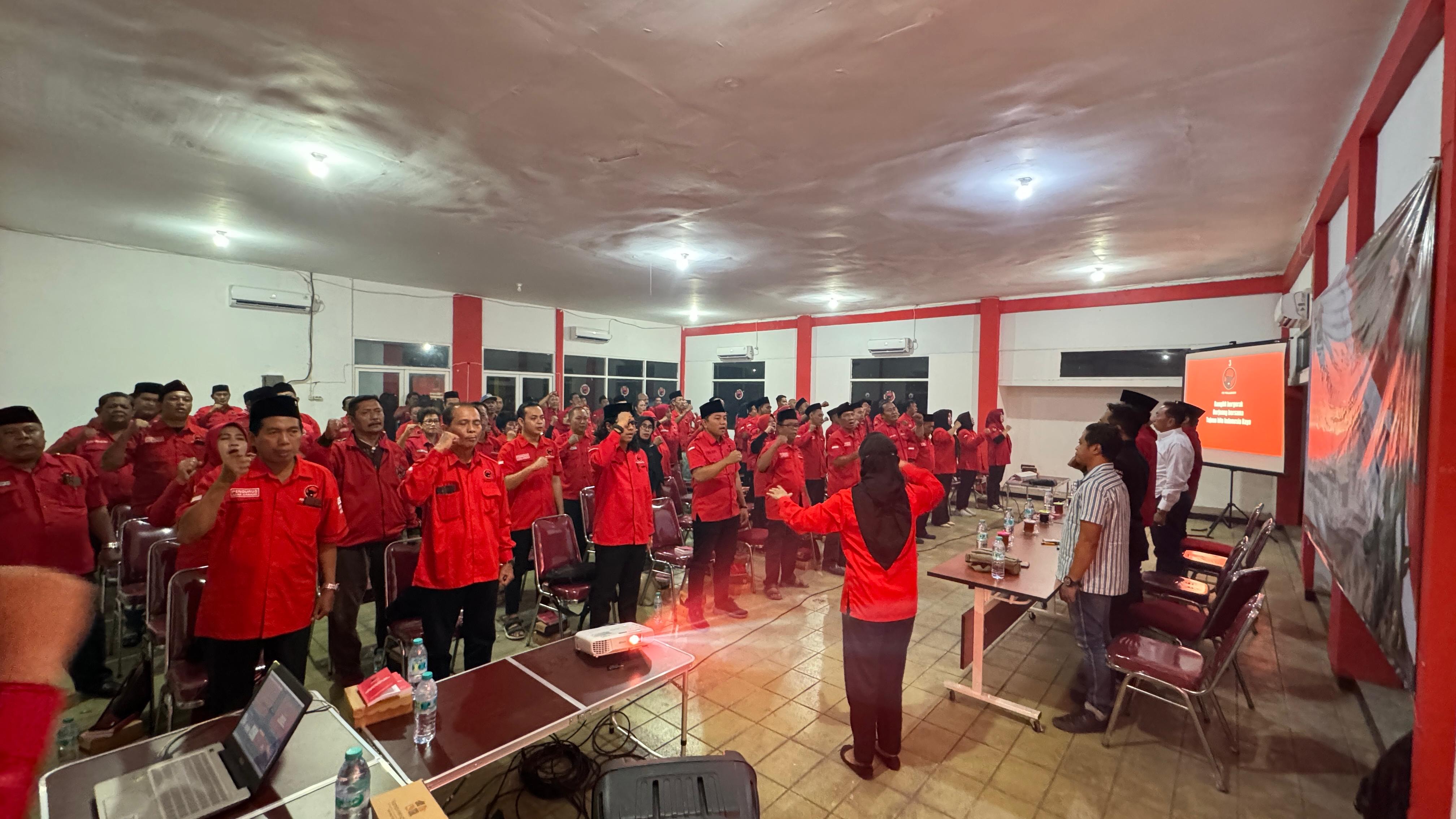 Mantapkan Kemenangan Eri-Armuji, PDIP Surabaya Gelar Sekolah Hukum untuk Kader Banteng