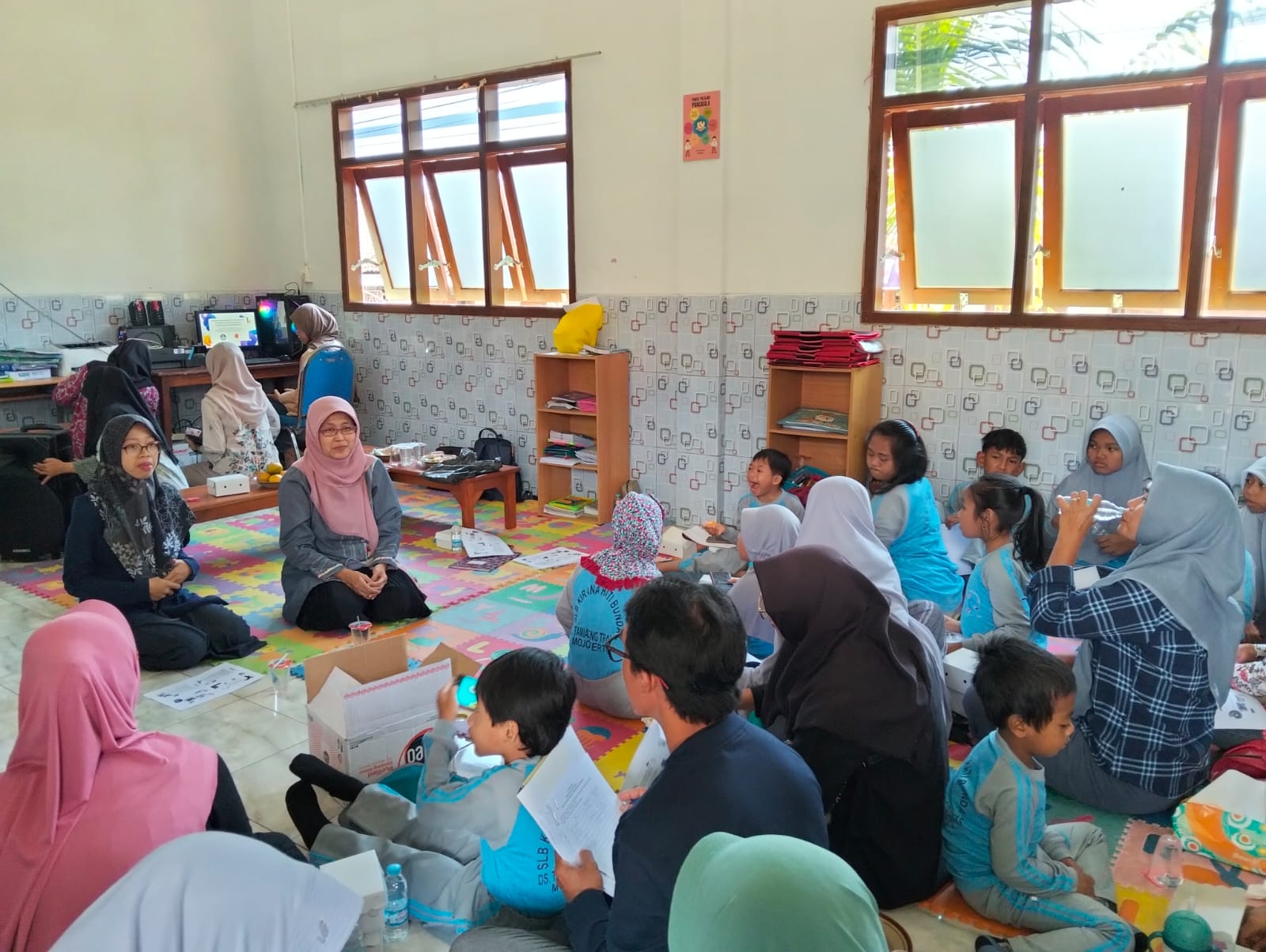 Peduli Anak Berkebutuhan Khusus, Ubaya Berdayakan Guru dan Orang Tua ABK