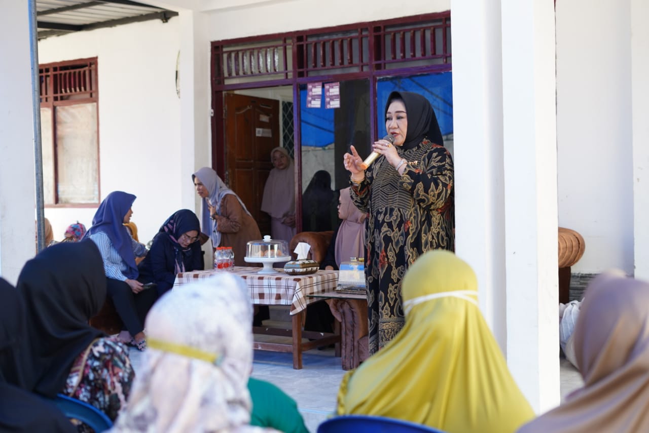 Antisipasi Banjir, Cagub Sultra Tina Nur Alam Siapkan Program Khusus untuk Warga Bantaran Kali Wanggu