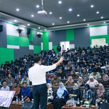 Diundang Mengisi Kuliah Umum di Universitas Merdeka Madiun, Anies Baswedan Bicara Anak Muda dan Demokrasi