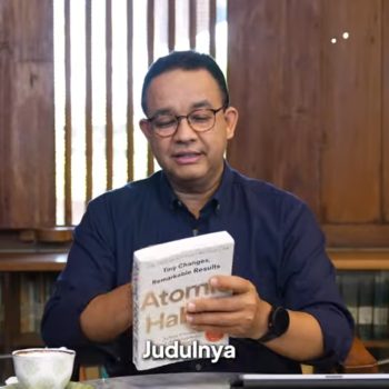 Buku Atomic Habits, Karya James Clear yang Dibaca oleh Anies Baswedan