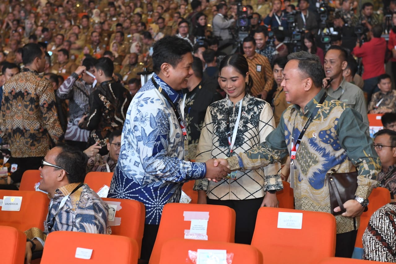 Peringati Hari Pahlawan, Wamen Viva Yoga: Presiden Prabowo Selalu Mengingatkan Bekerja Untuk Kemakmuran Rakyat