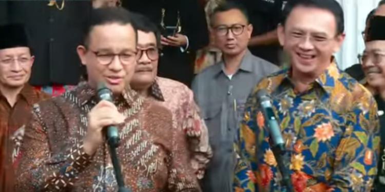 Momen Keakraban Anies Baswedan dan Ahok di Acara Bentang Harapan JakASA