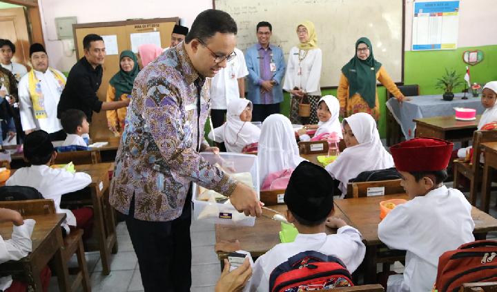 Anies Baswedan dan Warisan Program Gizi untuk Anak Sekolah: Solusi Ketahanan Pangan di Jakarta