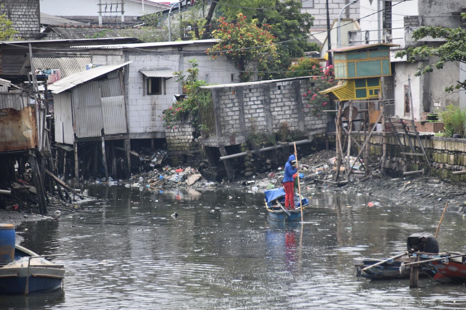 Pemkot Surabaya Segera Normalisasi Sungai Kalianak, Tahap Awal Mulai Lakukan Penentuan Batas