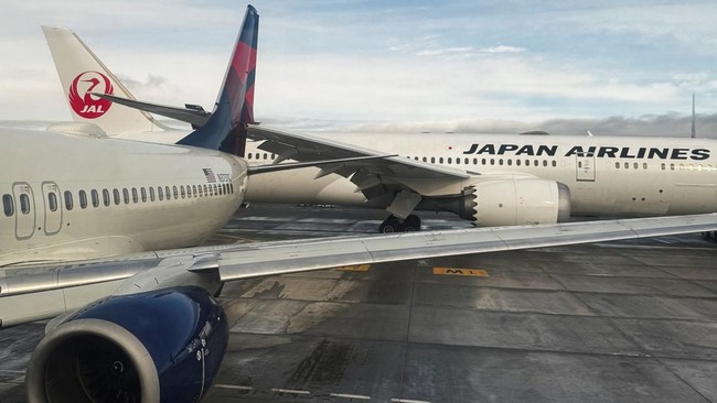 Japan Airlines Tabrak Ekor Delta Air Lines di Bandara Seattle-Tacoma, Washington