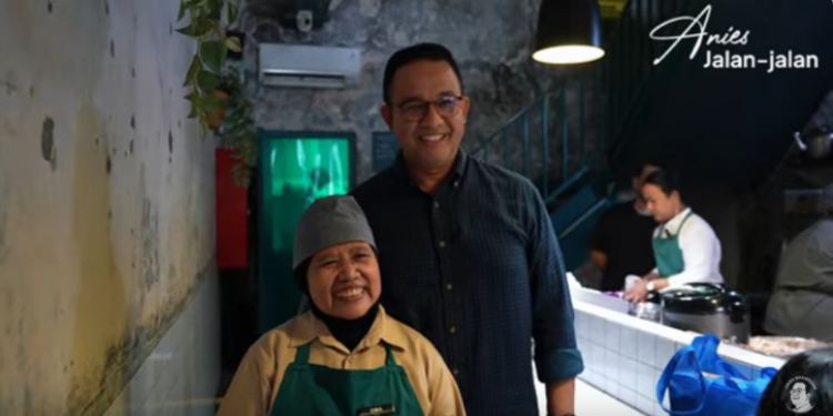 Makan di Uma Oma: Anies Baswedan Nikmati Kuliner dengan Sentuhan Nenek