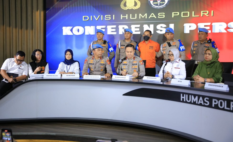 Eks Kapolres Ngada Resmi Jadi Tersangka Kasus Asusila Anak