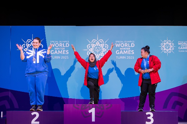 Atlet Indonesia Bersinar di Ajang Special Olympics Winter World Games 2025 Italia