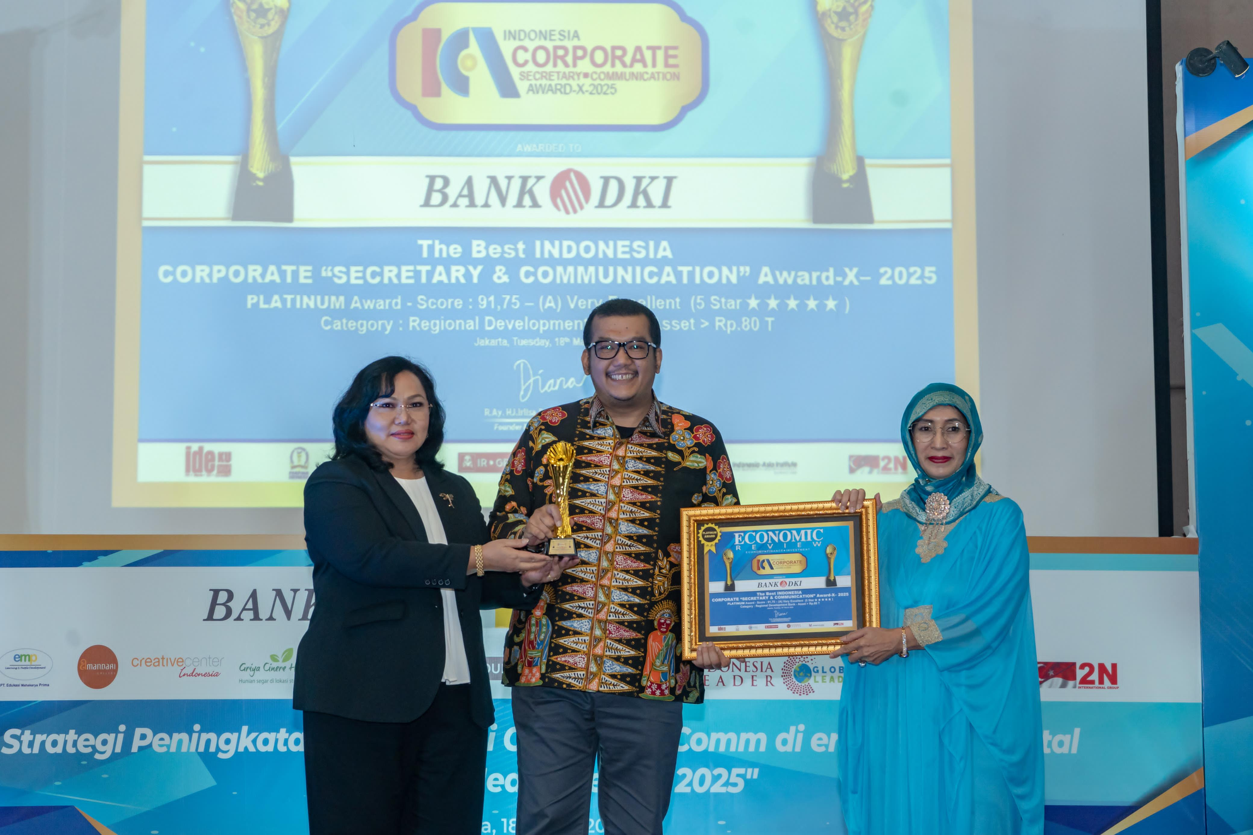 Bank DKI Raih Indonesia Corporate Secretary & Corporate Communication Award 2025