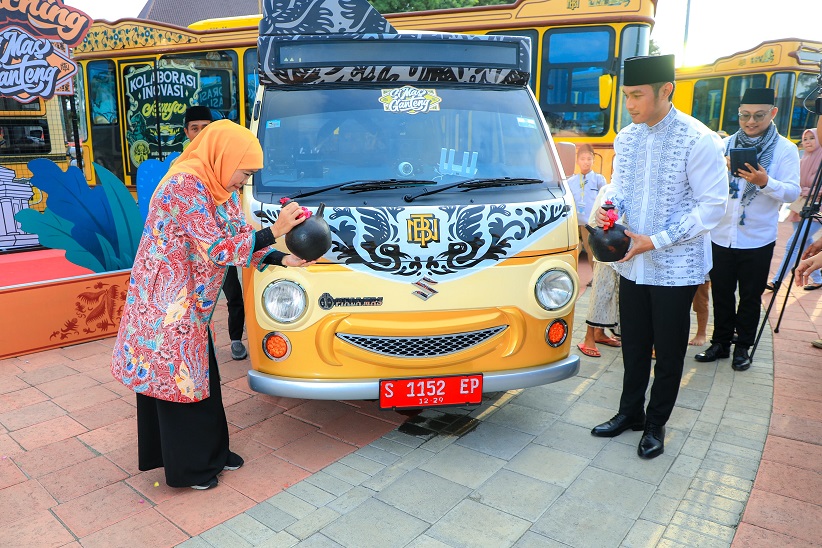 Luncurkan Si Mas Ganteng 2, Gubernur Khofifah Sebut Beri Dampak Positif Sosial Ekonomi  Integrasi Layanan Transportasi Hingga Pelosok di Tuban