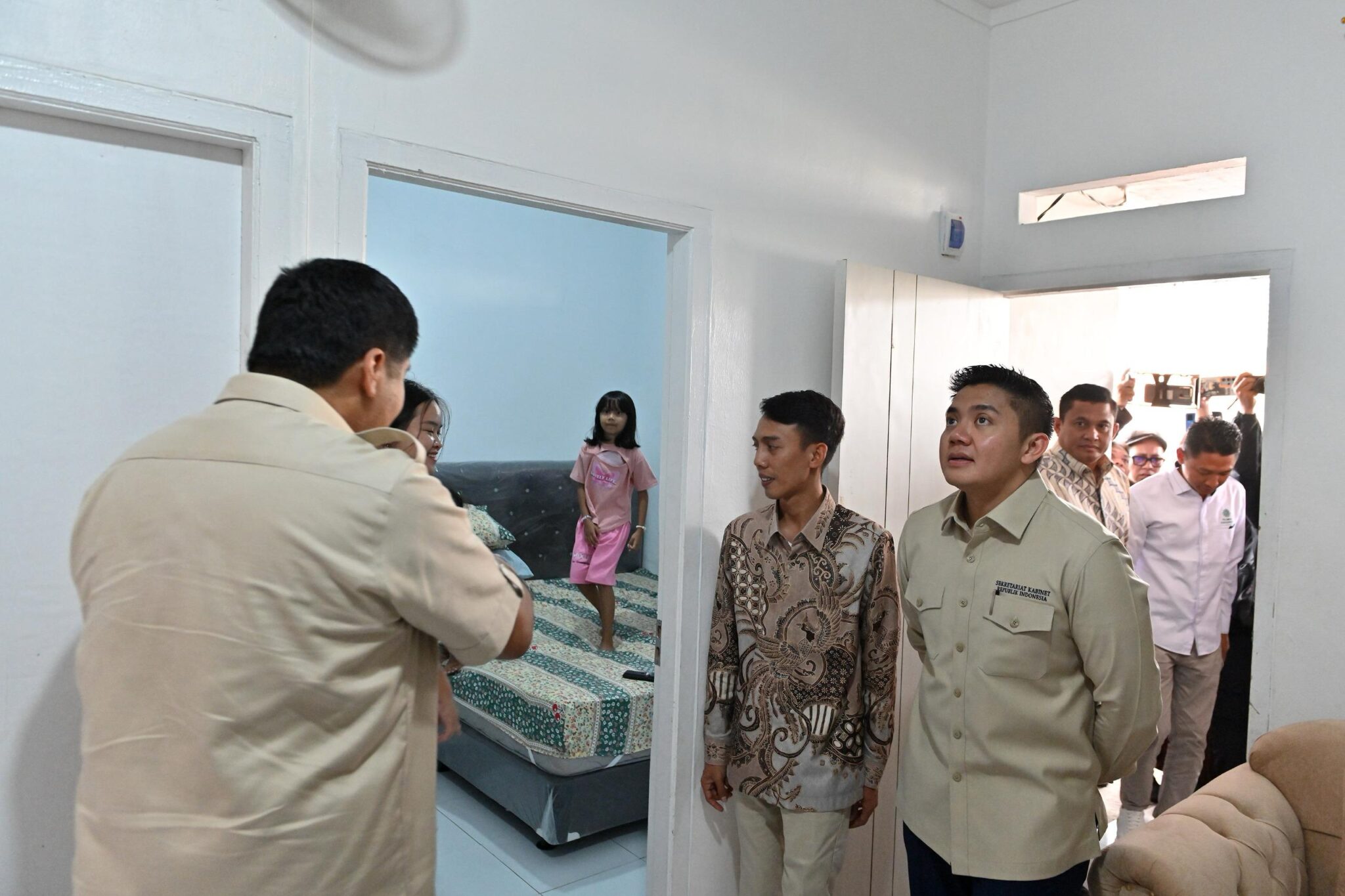 Pemerintah Serahkan Rumah Subsidi untuk Guru, Wujud Konkret Bantuan Rumah untuk Rakyat