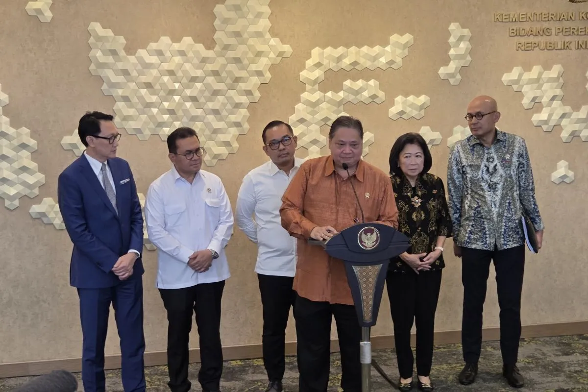 Menko Airlangga: Pemerintah Matangkan Pembentukan Satgas PHK dan Satgas Deregulasi