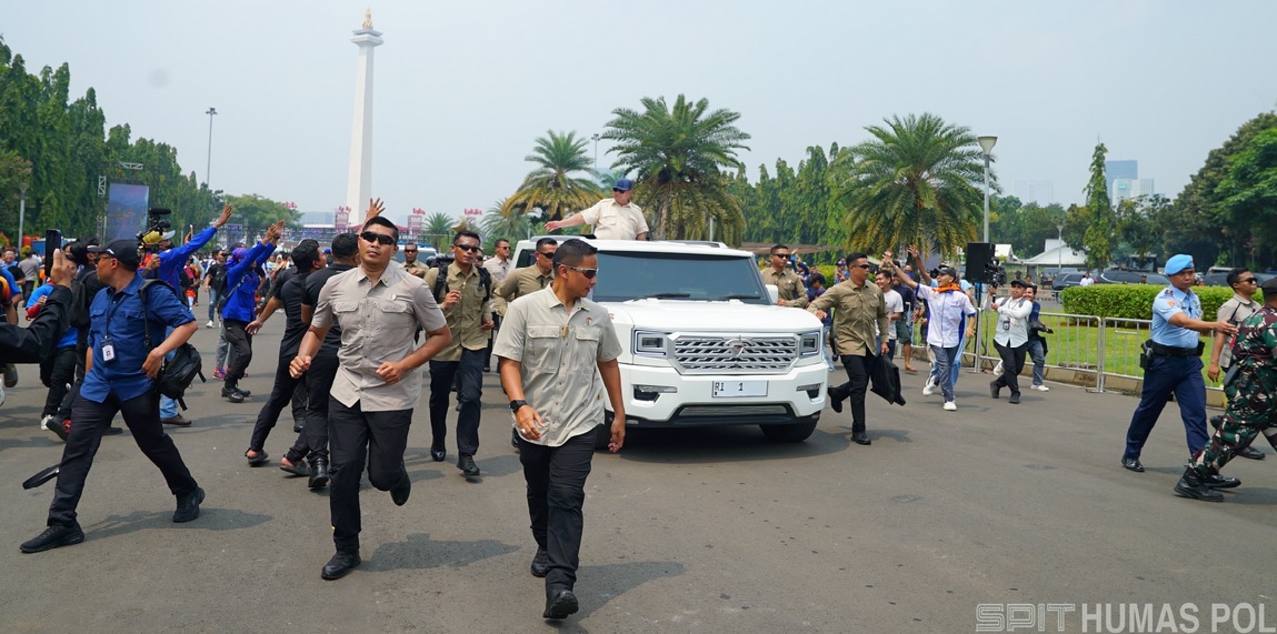 Antisipasi Gangguan Sitkamtibmas May Day 2025, Dankorbrimob Polri Dampingi Kapolri Tinjau Pengamanan Di Monas Dan DPR-MPR