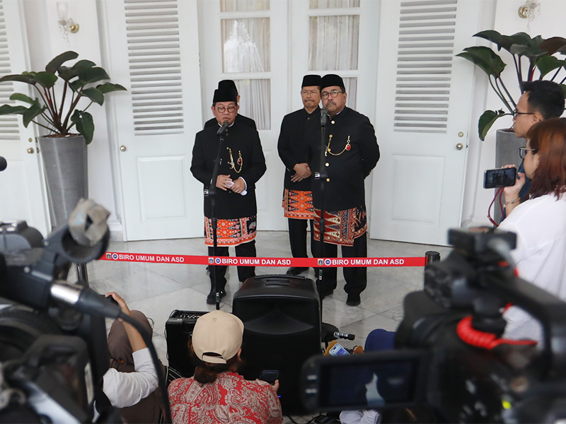 Pramono Anung Targetkan Bantu 6.652 Pelajar Ambil Ijazah Tertahan