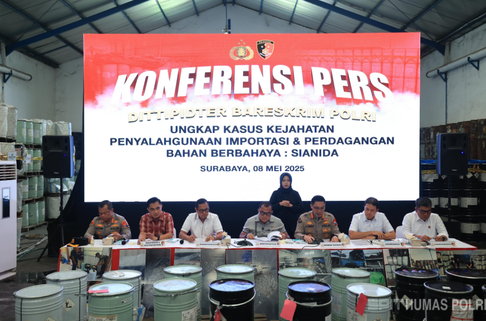 Polisi Bongkar Perdagangan Ilegal Sianida di Surabaya dan Pasuruan, Omzet Capai Rp 59 Miliar