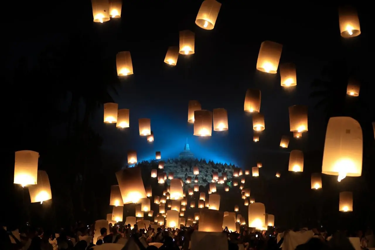 Perayaan Waisak di Borobudur, Nikmati Kemilau Festival Lampion