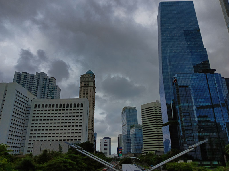 BMKG: Mendung dan Gerimis Hiasi Cuaca Jakarta Hari Ini