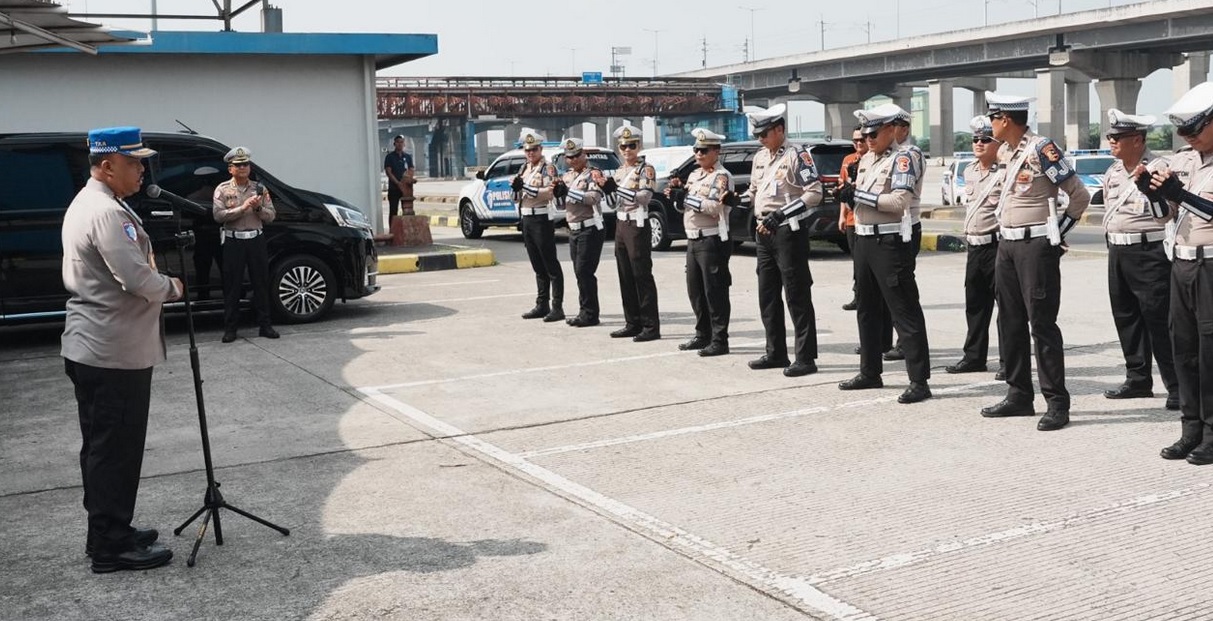 Kakorlantas Pantau Kondisi Lalin Tol Trans Jawa di Masa Long Weekend